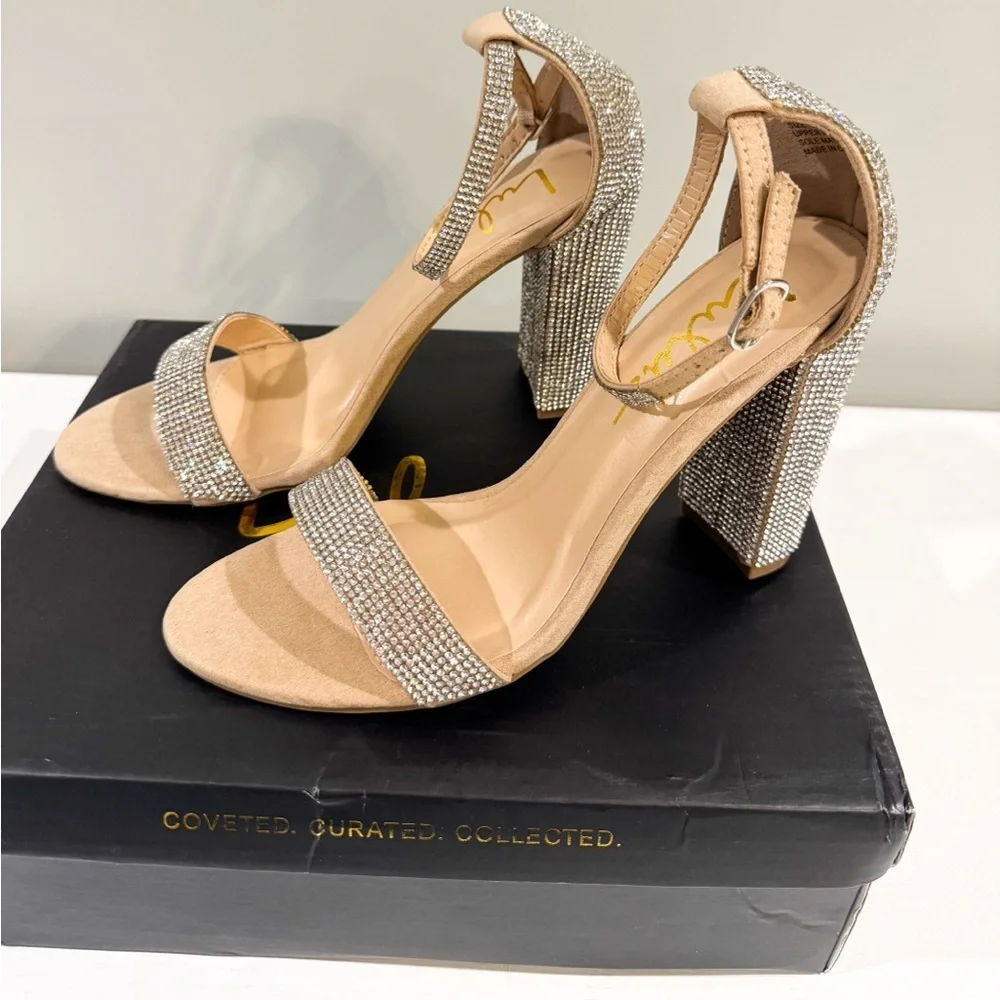 NEW Taylor Faux Suede and Rhinestone Ankle Strap Heels Sz: 6.5 nude - Picture 3 of 5
